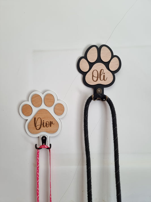 Suporte de Trela em Madeira – Personalizado com Nome do Pet