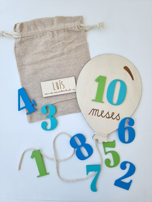 Balão de Madeira Personalizado – Marcador de Meses